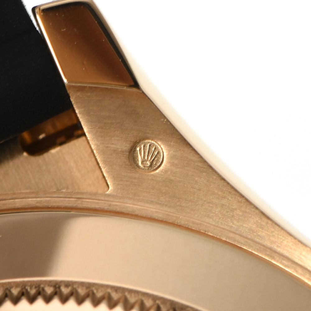 【送料無料】関税負担なし スイス製 高級 コスモグラフ · 2021年12月 116518LN メンズ YG/ラバー 腕時計 自動巻き 黒文字盤 Aランク 正規新品未開封 銀蔵